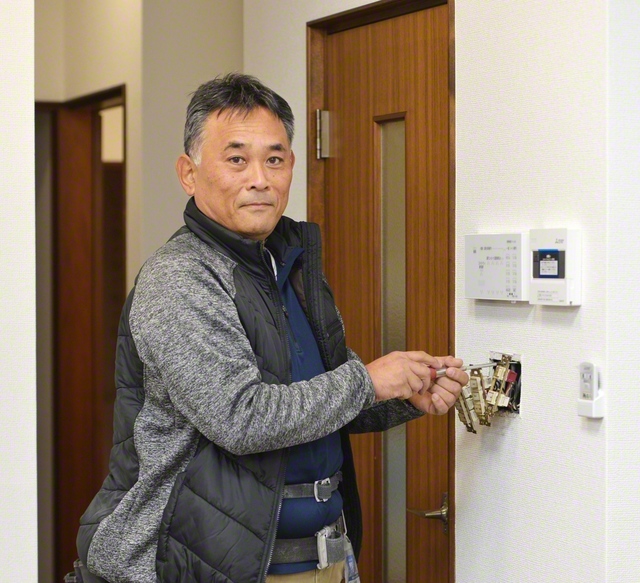 「お客さんの喜ぶ姿にやりがいを感じます」と語る千葉さん