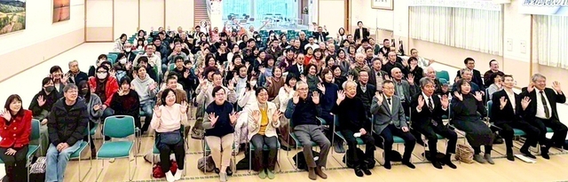 南圏南本部のメンバーらが参集した秋葉平和会館での新年勤行会