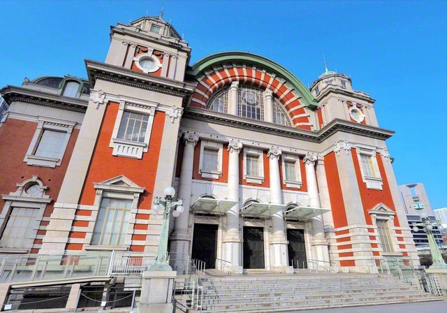 民衆勝利の魂が刻まれる大阪市中央公会堂