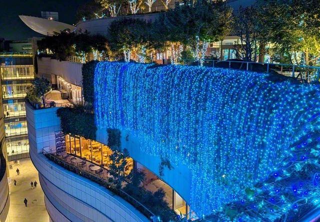 浪速区で開催中の「なんば光旅」