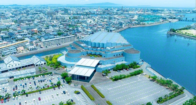 “リンクフェス”が開かれる「アスティとくしま」の外観