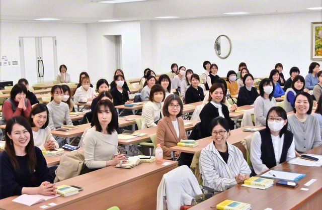 白ゆり大学校　第3期が開校式