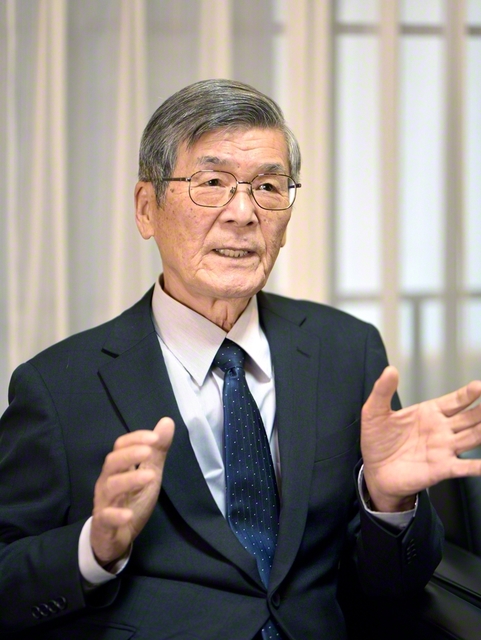 さきやま・こういち　和歌山県生まれ。22年前に濱口梧陵の偉業を伝える語り部サークルを設立。2014年から昨年まで「稲むらの火の館」の館長を務め、スマトラ沖地震や阪神・淡路大震災、東日本大震災など被災地間のネットワーク構築に尽力。昨年、防災功労者防災担当大臣表彰を受賞