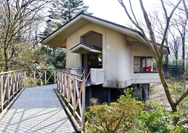 1987年に開館した弥彦の丘美術館