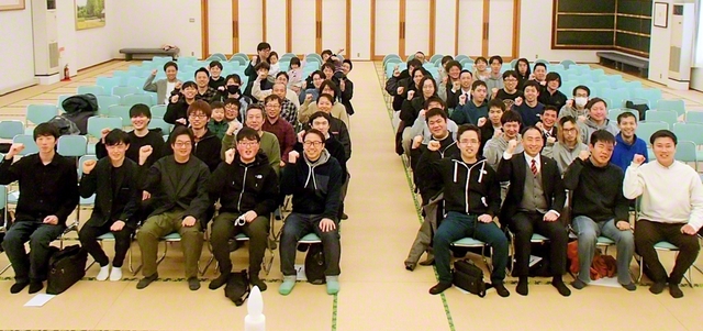 さらなる下種拡大へ！　第1総県の友が記念のカメラに