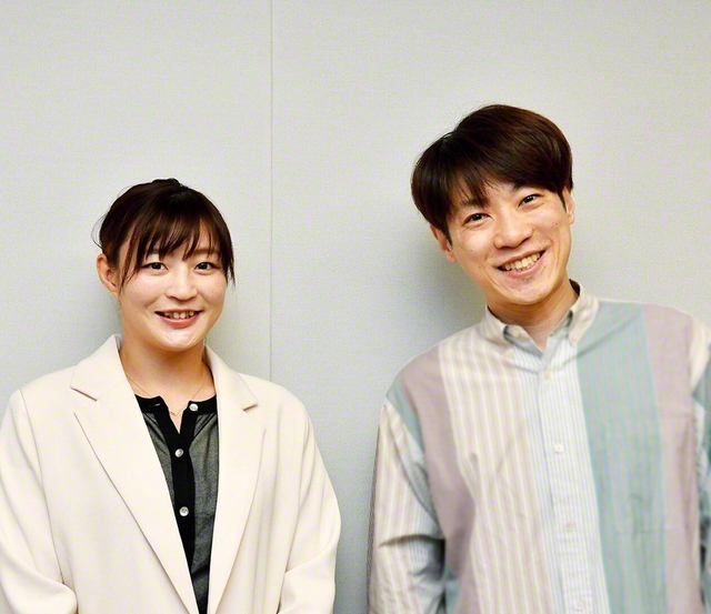 横山だいすけさん㊨と角田夏実さん