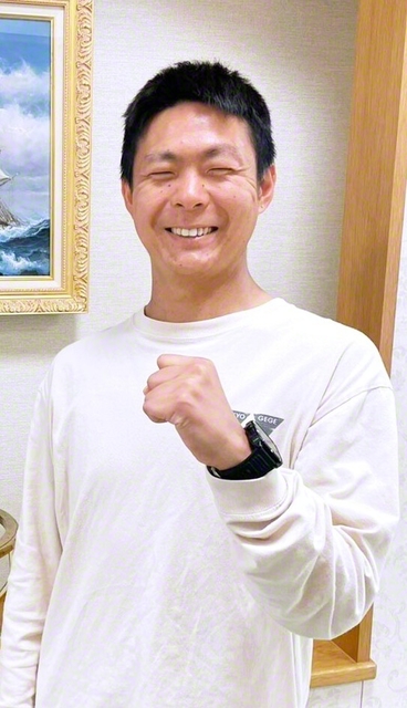 鶴薗純矢さん