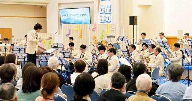 力強い音色で勇気と希望を届けたファミリーコンサート（4月12日、船橋池田講堂で）