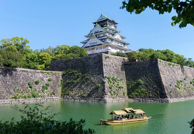 晴れ渡る“常勝の空”に大阪城がそびえる（木山恭子通信員撮影）