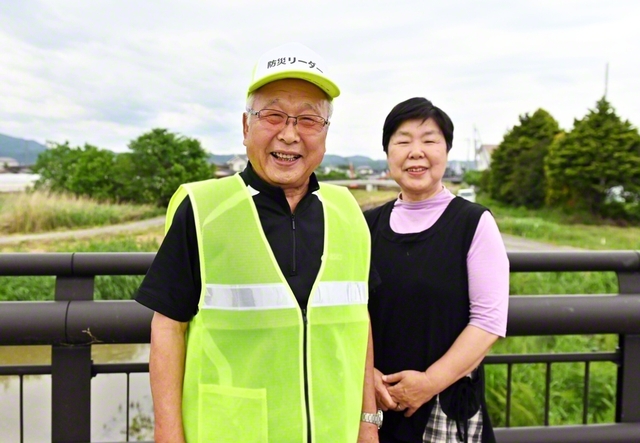 佐藤さん㊧と妻・たい子さん