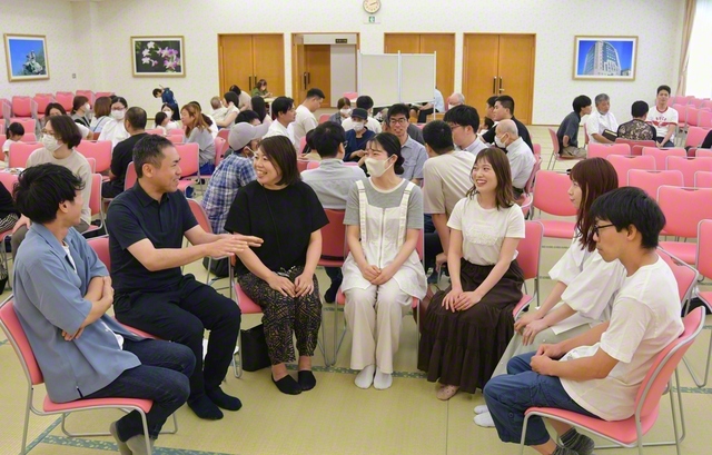 此花総区でも、フードロス削減への取り組みなどを活発に語り合った（14日、此花文化会館で）