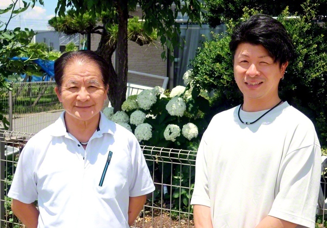 玉川さん㊨と父・浩さん