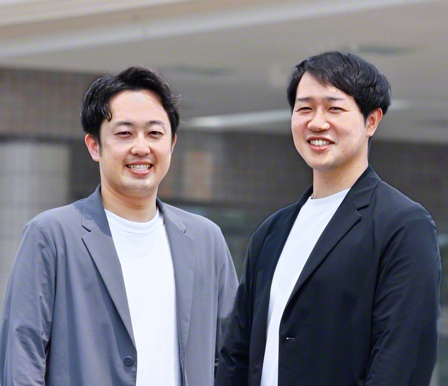 美甘総岡山男子部長㊨と岡村同青年部長