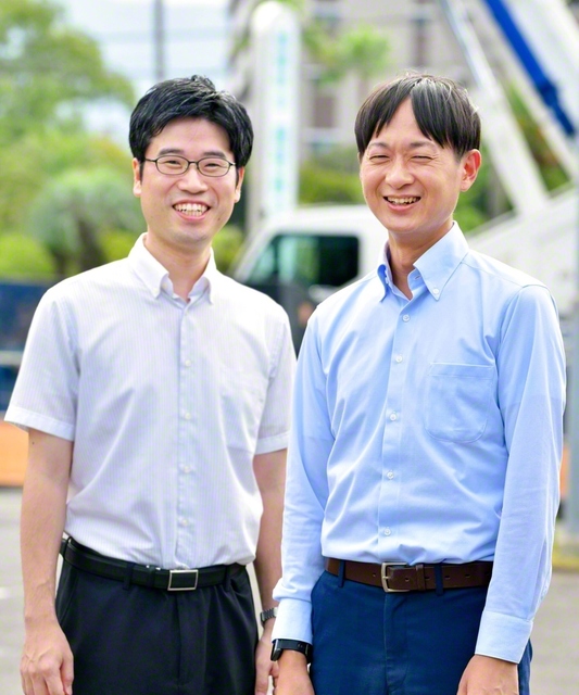 誓いに燃える鈴木総県男子部長㊨と齊藤同青年部長
