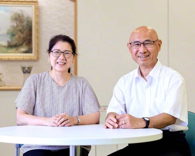 涌井さん㊨と妻・幸子さん