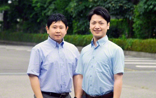 折伏精神に燃える戸澤男子部長㊨と三木書記長