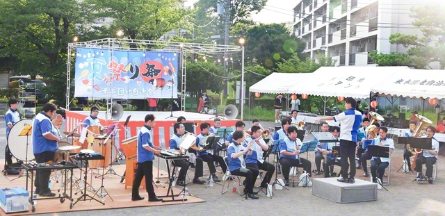 千葉音楽隊の千葉吹奏楽団が夏祭りに出演