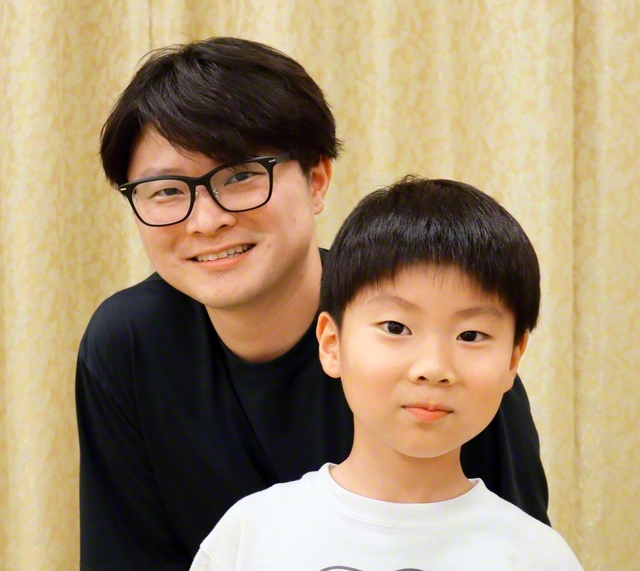 有坂さん㊧と長男