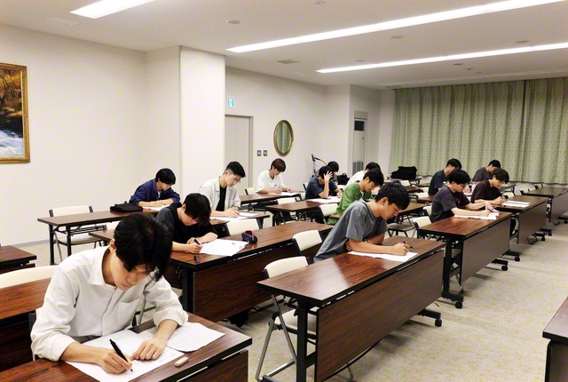千葉市特別区は千葉平和会館で受験