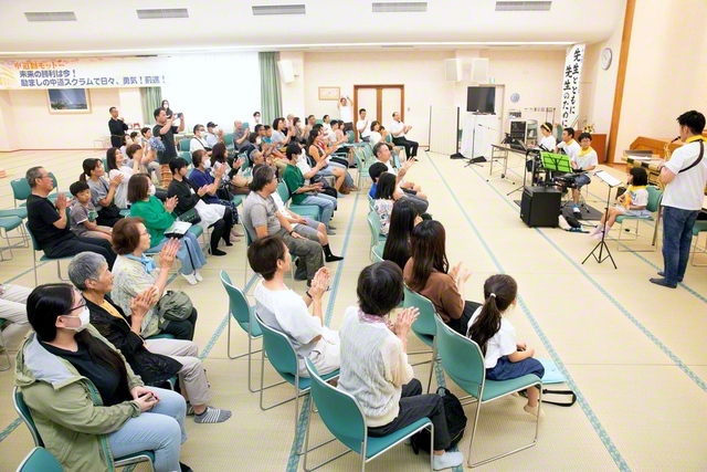 中道圏では9日、関文化会館で「ミライパーク」と題し、関西創価中学・高校の教職員による学園紹介を実施