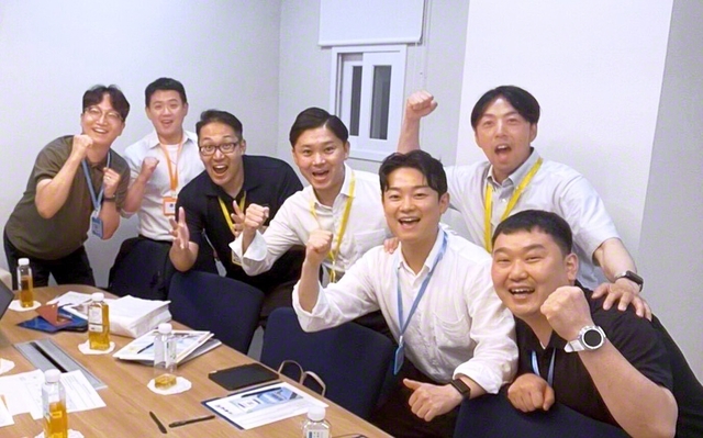 初日に鎮川研修センターで開かれた分科会で（大園さんは右から2人目）