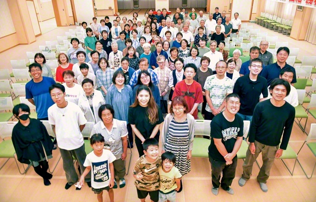 13日に行われた延岡3圏合同の配信行事（延岡平和会館で）