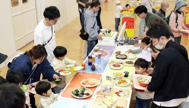 好評を博した“ごはん展”（大阪市住之江区内で）