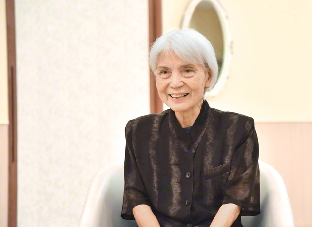 宮城里子さん