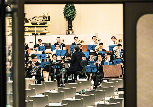 全国大会当日の早朝、会場にほど近い四国池田文化会館では、ぎりぎりまで最終調整が続く