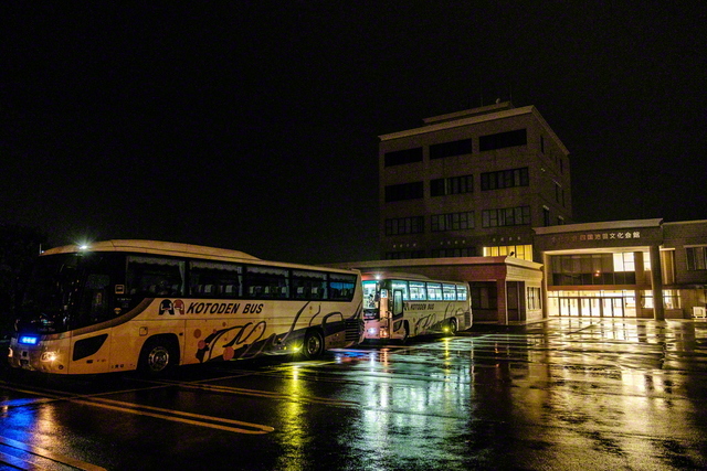 10月31日、全国大会当日――夜明け前の四国池田文化会館でメンバーの練習が行われていた