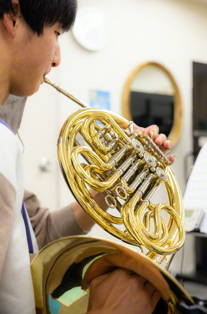 幅広い音域のコントロールが難しいホルンの練習（妙音会館）