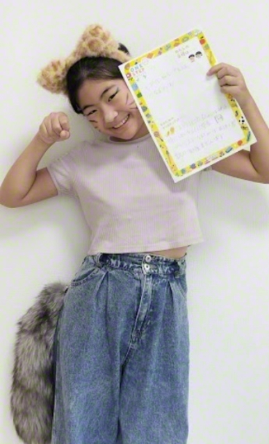 静岡・4年　平野花澄さん　「目標は、モデル、ギャル、パティシエになることです。モデルになるためには、座るときに姿勢をよくして座る。パティシエになるためには、国語と算数の勉強をがんばる（レシピを読んで、材料を量れるようにするため）」