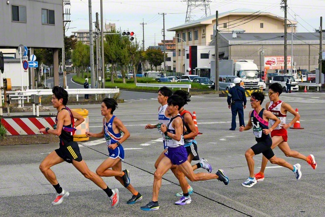 石丸選手(先頭)