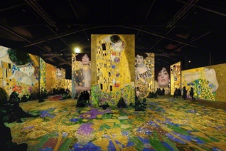 展覧会場のイメージ