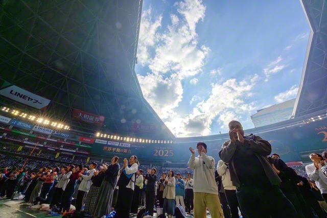 「つながり合おう！」「平和の世界を！」――5万人が集い、ベートーベンの「第九」を高らかに熱唱した「Asia　Peace　Festa　2025」（11月23日、みずほPayPayドーム福岡で）