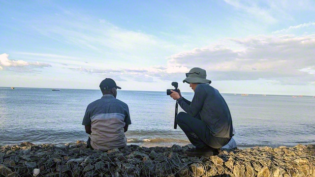 タンザニア取材。現地のガイドに奴隷貿易の話を聞く