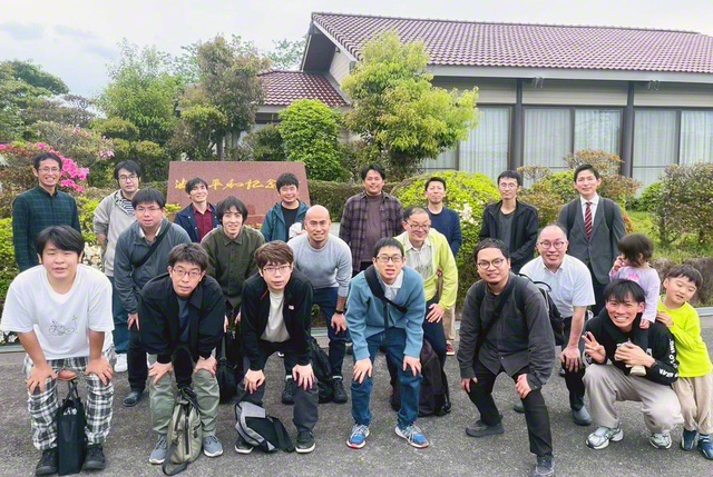 牙城会の友は記念のカメラに