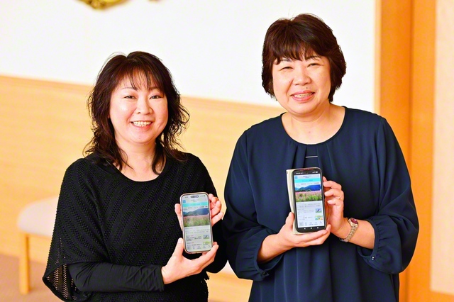森学美さん㊧と佐々木県女性部長