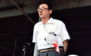 横浜・三ツ沢の競技場で「原水爆禁止宣言」を発表する戸田先生（1957年9月8日）