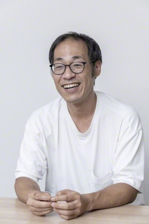 　ながさき・れお　1983年、大阪府生まれ。京都大学大学院教育学研究科博士後期課程修了。博士（教育学）。専門はメディア史、文化社会学。著書に『「つながり」の戦後文化誌』（河出書房新社）、『偏愛的ポピュラー音楽の知識社会学』『上田哲の歌声』（創元社）など多数。